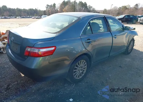 2009 Toyota Camry Le z USA, uszkodzony, nr VIN 4T4BE46K49R136469